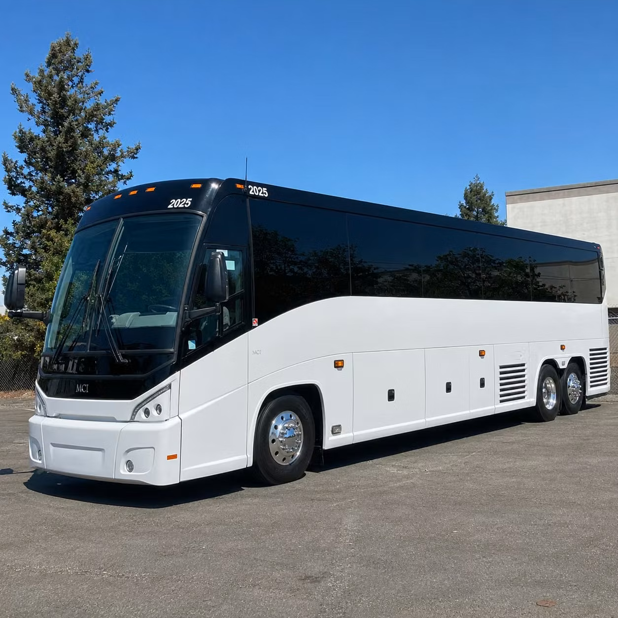 charter bus transfers to t f green and manchester boston regional airport