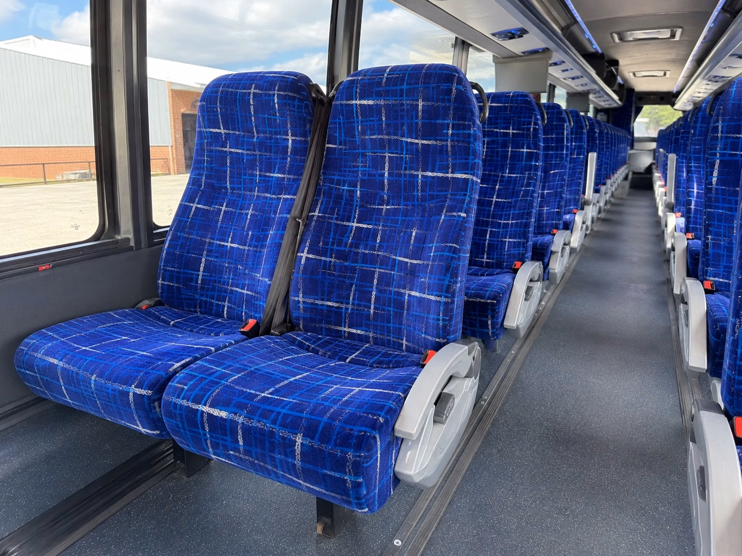 worcester prom venues are easy to reach when you have the right bus